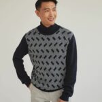 Geometric Pattern Turtleneck Sweater | RW&CO.